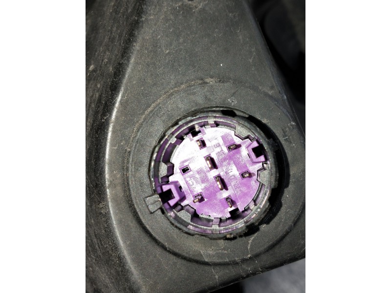 Recambio de faro izquierdo para fiat fiorino referencia OEM IAM   