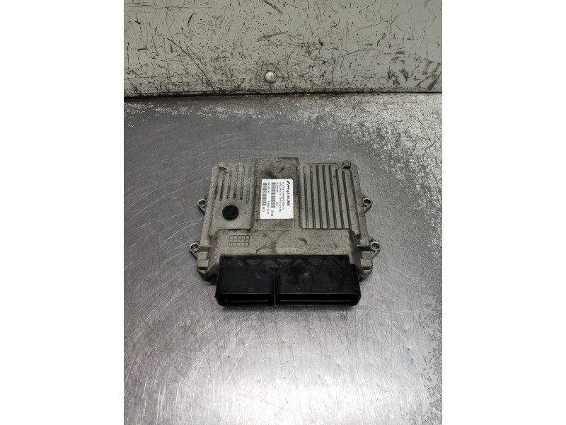 Recambio de centralita motor uce para fiat fiorino referencia OEM IAM 51812866 7160011301 