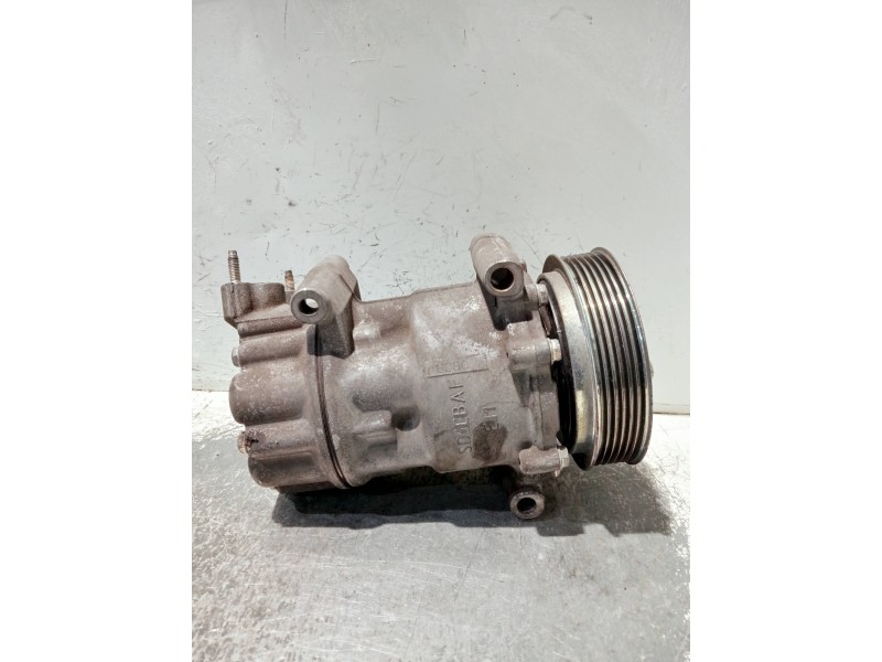 Recambio de compresor aire acondicionado para peugeot 207 1.4 referencia OEM IAM 9659675780 1355F 