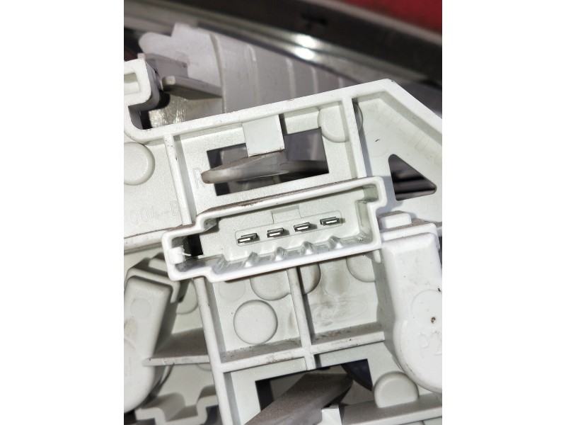 Recambio de piloto trasero derecho interior para ford mondeo ber. (ca2) referencia OEM IAM   