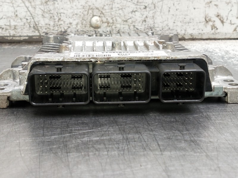 Recambio de centralita motor uce para ford mondeo ber. (ca2) referencia OEM IAM 5WS40592J EU2J J38AC 