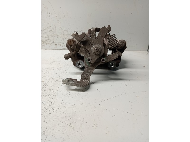 Recambio de pinza freno trasera derecha para toyota auris business referencia OEM IAM   