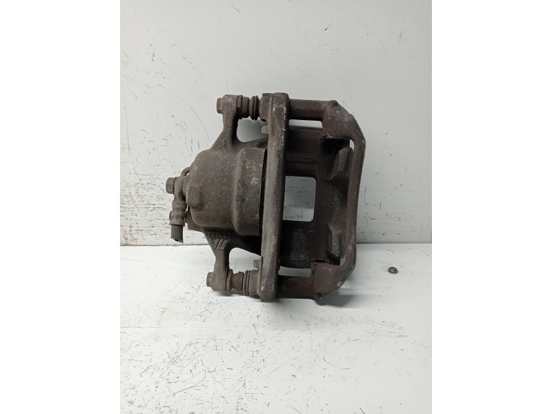 Recambio de pinza freno delantera izquierda para toyota auris business referencia OEM IAM   
