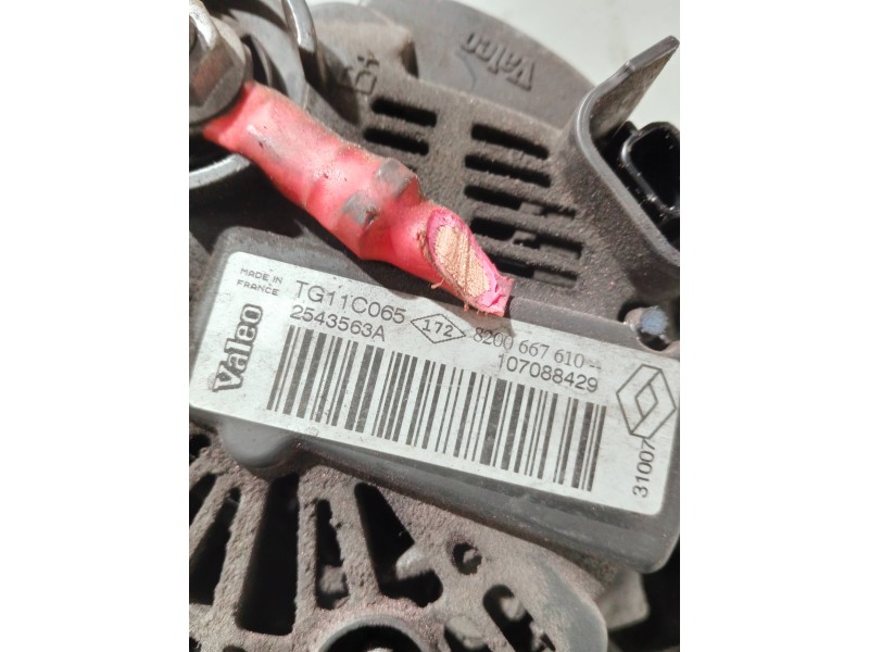 Recambio de alternador para renault megane ii berlina 5p referencia OEM IAM 8200667610 2543563A TG11C065