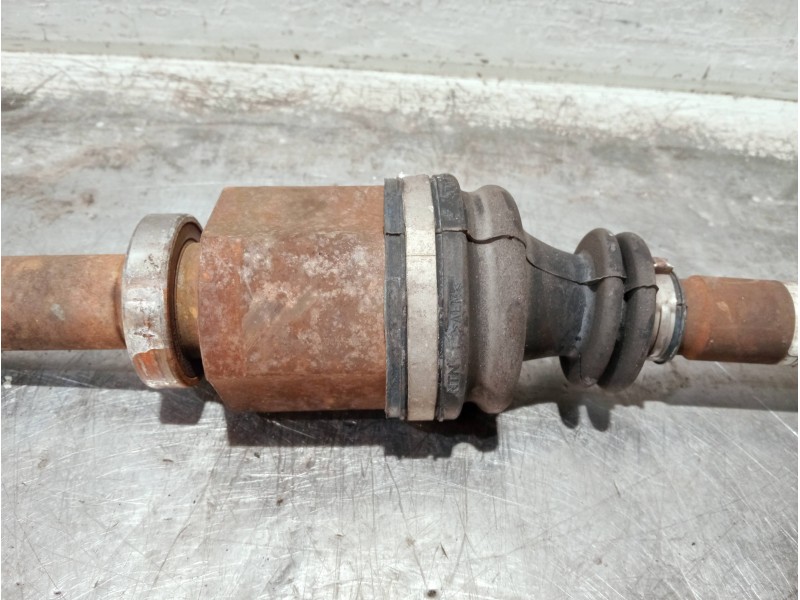 Recambio de transmision delantera derecha para renault megane ii berlina 5p referencia OEM IAM 8200790517 EBJ95BT128 