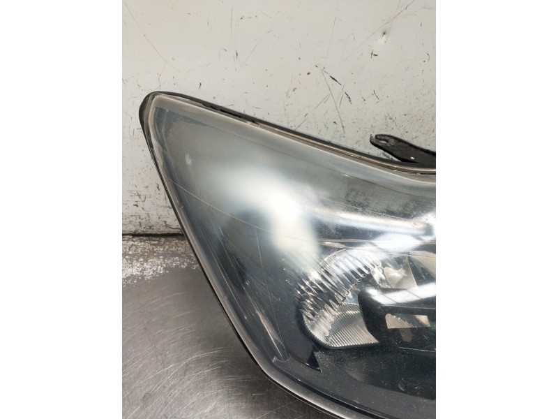Recambio de faro derecho para ford focus lim. (cb4) referencia OEM IAM   
