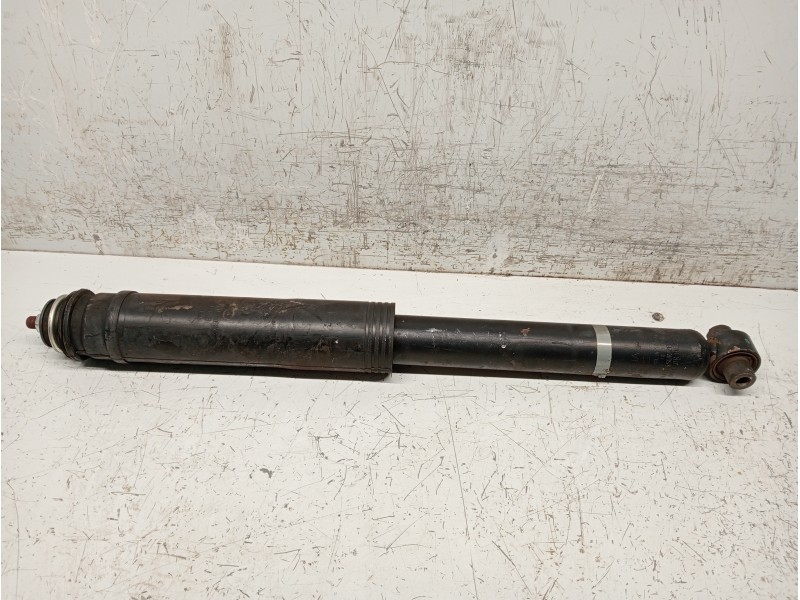 Recambio de amortiguador trasero izquierdo para toyota auris business referencia OEM IAM 4853002A30  