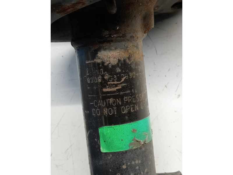 Recambio de amortiguador delantero derecho para toyota auris business referencia OEM IAM 4851002A10  