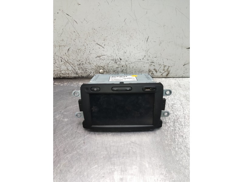Recambio de sistema audio / radio cd para renault captur referencia OEM IAM 281151144R 276660 