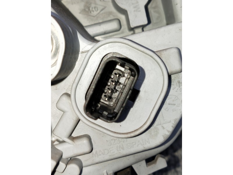 Recambio de piloto trasero derecho para renault captur referencia OEM IAM 0286314166  