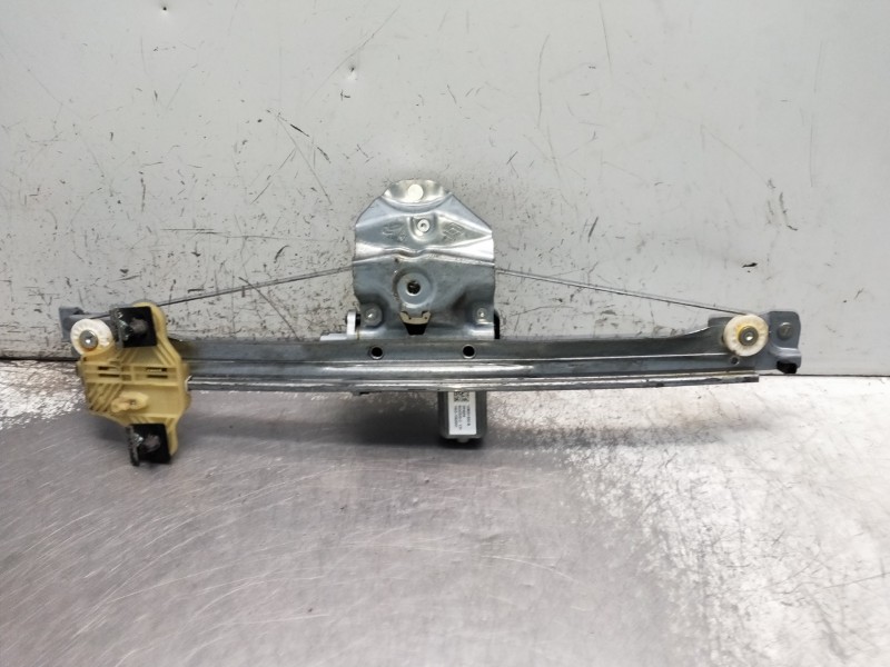 Recambio de elevalunas delantero izquierdo para renault captur referencia OEM IAM 128001502B 3R4654 9030320C 5P