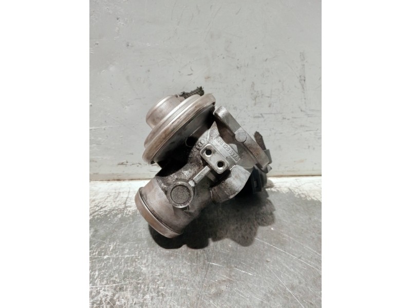 Recambio de caja mariposa para volkswagen golf iv berlina (1j1) referencia OEM IAM 038129637B 045131501L 