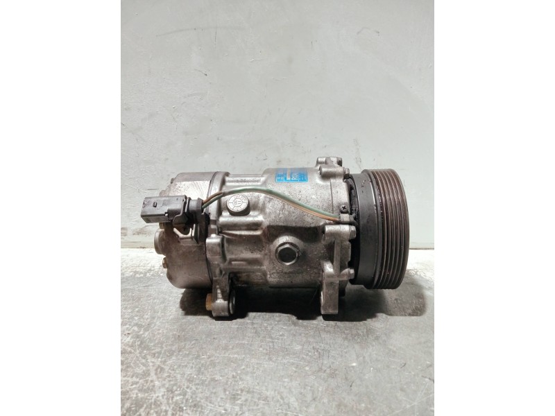 Recambio de compresor aire acondicionado para volkswagen golf iv berlina (1j1) referencia OEM IAM 1J0820803K SD7V16 