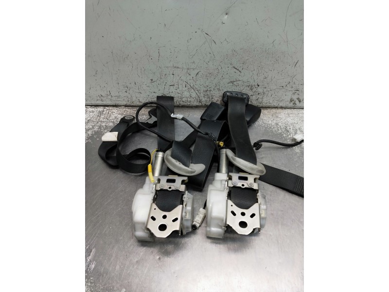 Recambio de kit airbag para toyota auris business referencia OEM IAM 8917002B90 226370101 