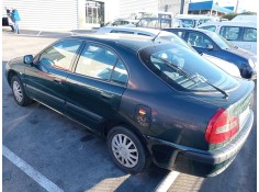 mitsubishi carisma berlina 5 (da0) del año 2000 2