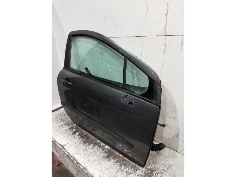 Recambio de puerta delantera derecha para peugeot 308 referencia OEM IAM   3P