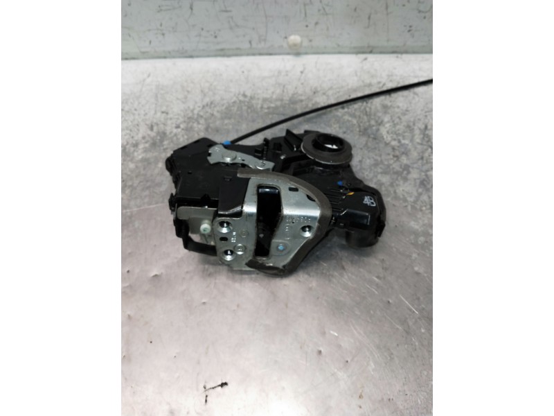 Recambio de motor cierre centralizado delantero derecho para toyota auris business referencia OEM IAM   5P