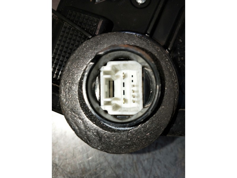 Recambio de motor cierre centralizado delantero izquierdo para toyota auris business referencia OEM IAM   5P