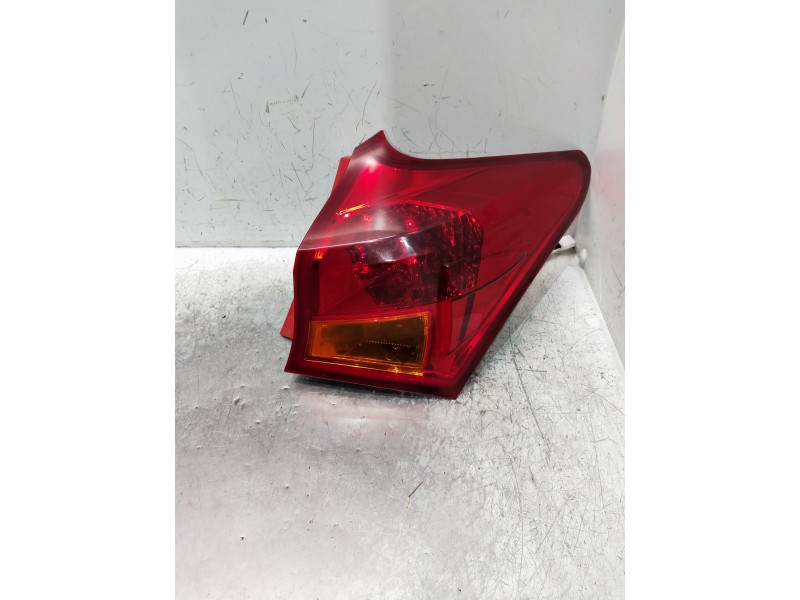 Recambio de piloto trasero derecho para toyota auris business referencia OEM IAM   