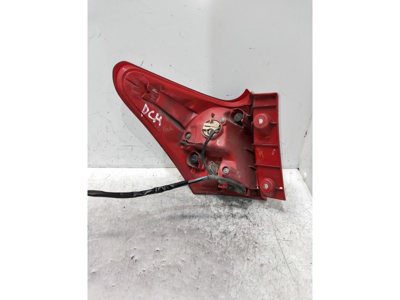 Recambio de piloto trasero derecho para toyota auris business referencia OEM IAM   