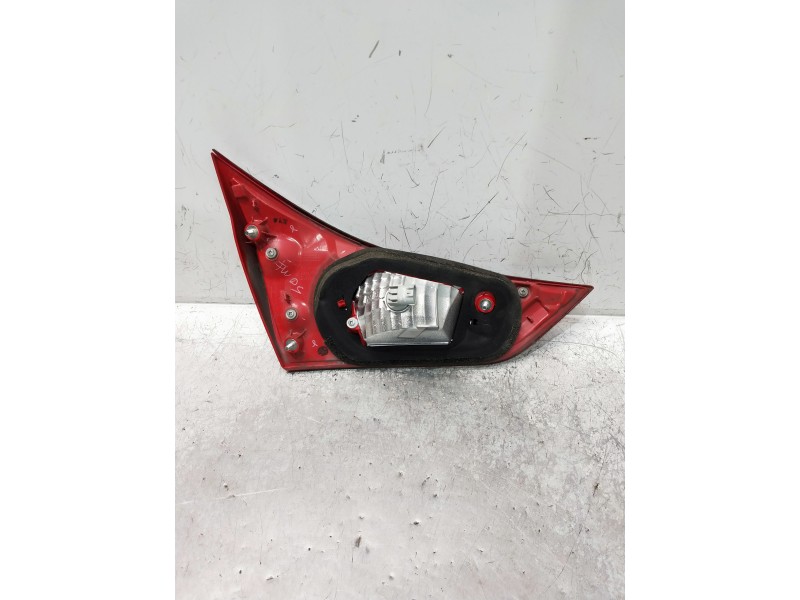 Recambio de piloto trasero derecho interior para toyota auris business referencia OEM IAM   