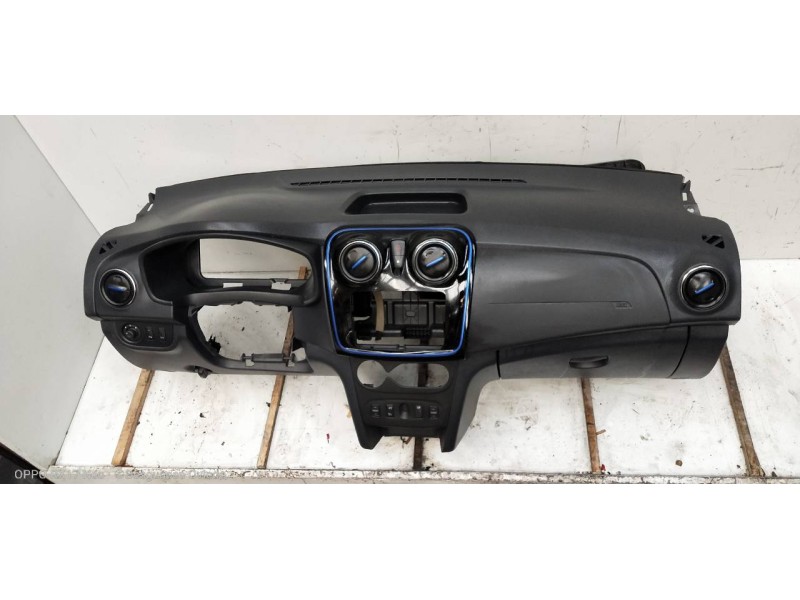 Recambio de kit airbag para dacia sandero comfort referencia OEM IAM   