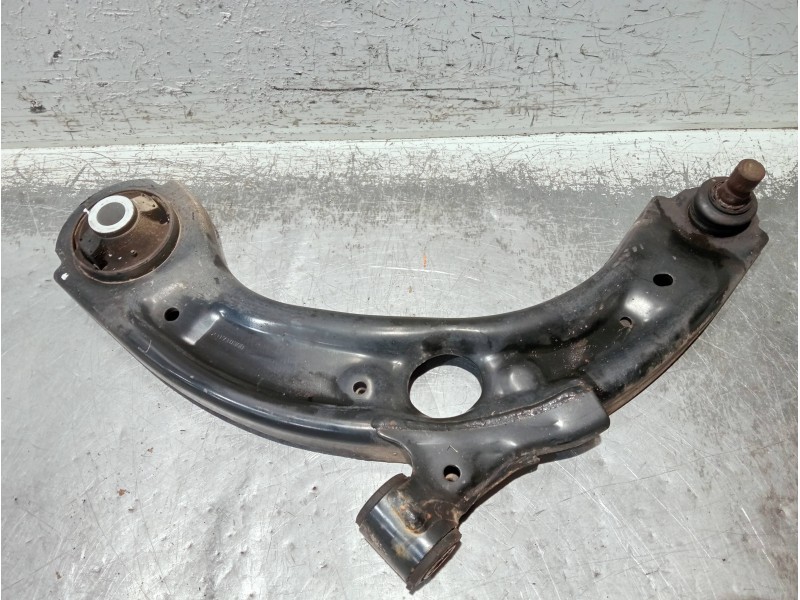 Recambio de brazo suspension inferior delantero izquierdo para mazda cx-3 referencia OEM IAM   