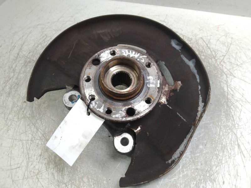 Recambio de mangueta delantera izquierda para saab 9-5 familiar 2.2 tid arc referencia OEM IAM 12762375  