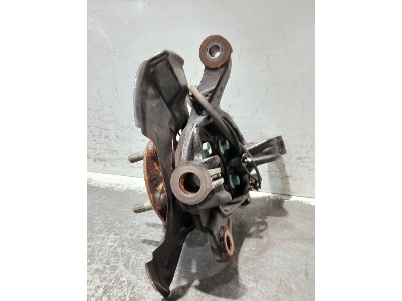 Recambio de mangueta delantera izquierda para mazda cx-3 referencia OEM IAM   