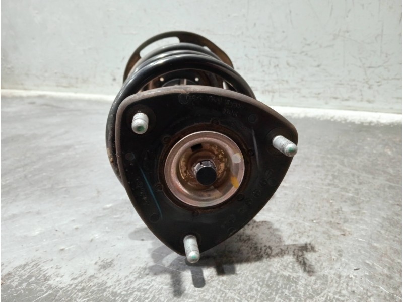 Recambio de amortiguador delantero derecho para mazda cx-3 referencia OEM IAM DH2E34700A  