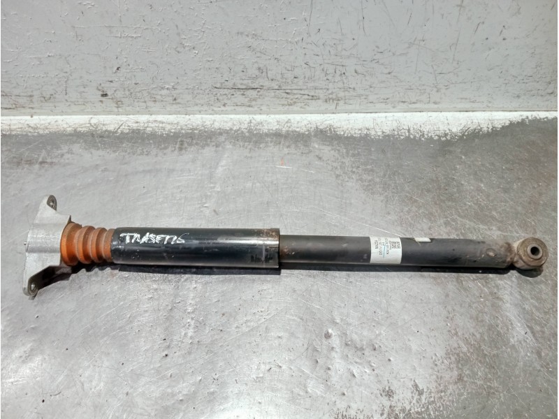 Recambio de amortiguador trasero derecho para mazda cx-3 referencia OEM IAM KA148KT090 DD1V28700G 