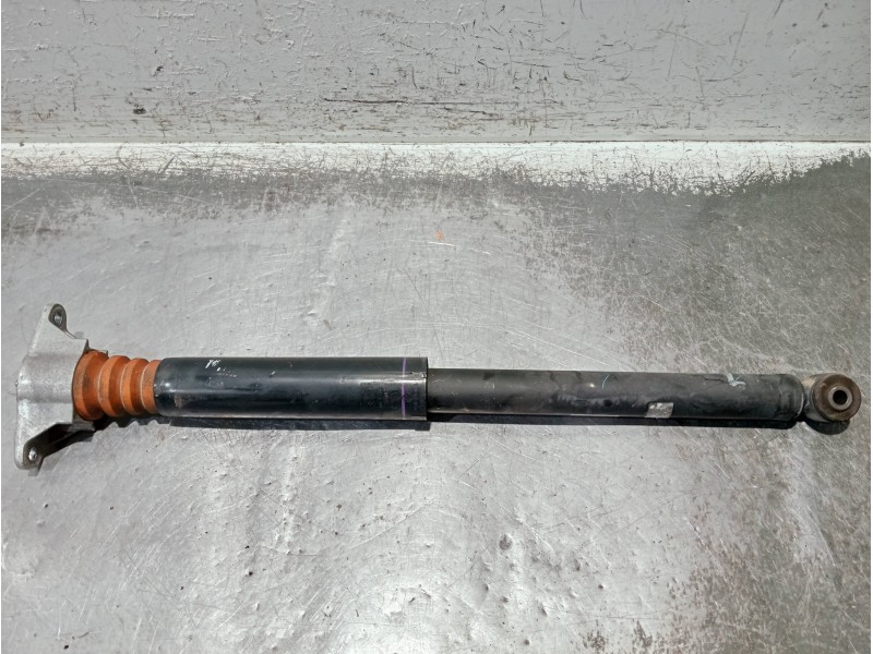 Recambio de amortiguador trasero izquierdo para mazda cx-3 referencia OEM IAM KA148KT090 DD1V28700G 