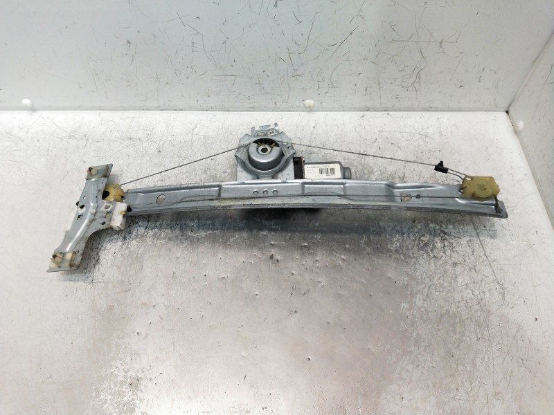 Recambio de elevalunas delantero derecho para peugeot 207 1.4 referencia OEM IAM 9681182280  3P