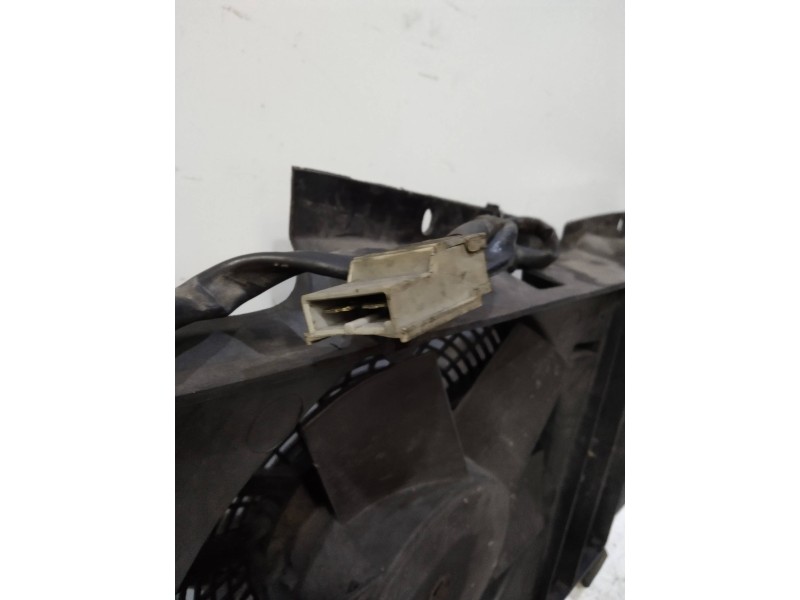 Recambio de electroventilador para peugeot 205 berlina 1.3 plus referencia OEM IAM   