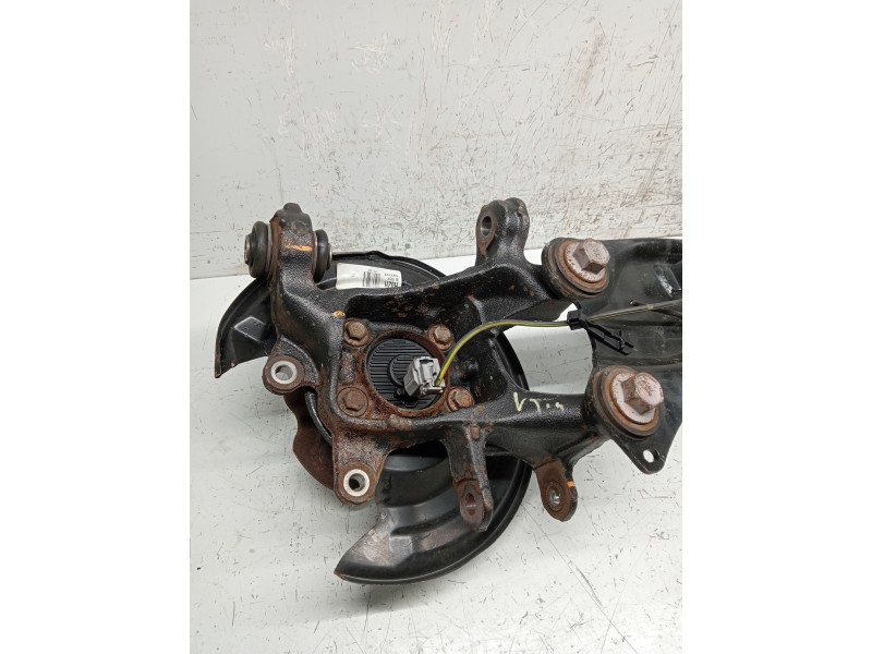 Recambio de mangueta trasera derecha para toyota auris business referencia OEM IAM   