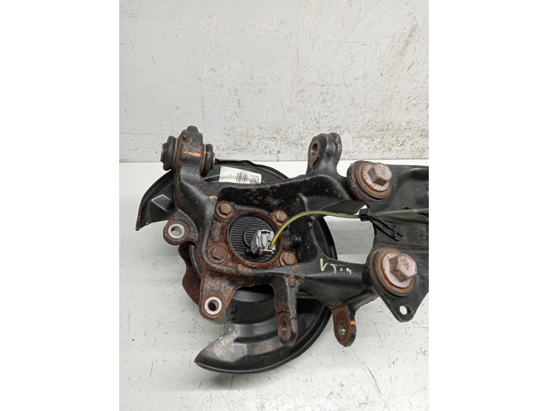 Recambio de mangueta trasera derecha para toyota auris business referencia OEM IAM   