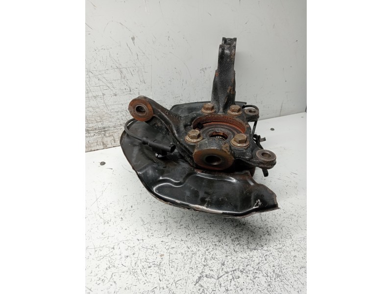 Recambio de mangueta delantera izquierda para toyota auris business referencia OEM IAM   