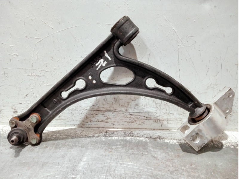 Recambio de brazo suspension inferior delantero izquierdo para seat leon (1p1) referencia OEM IAM   
