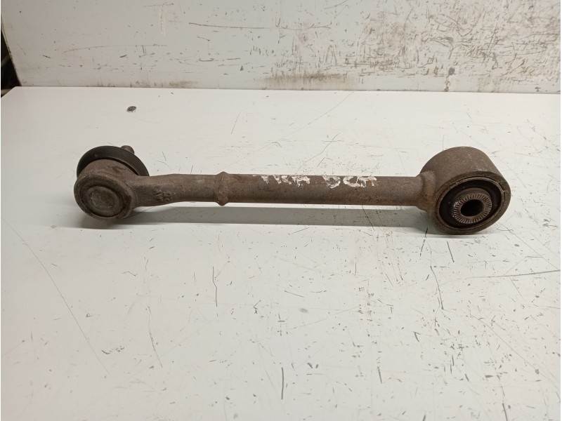 Recambio de brazo suspension inferior trasero derecho para toyota auris business referencia OEM IAM   