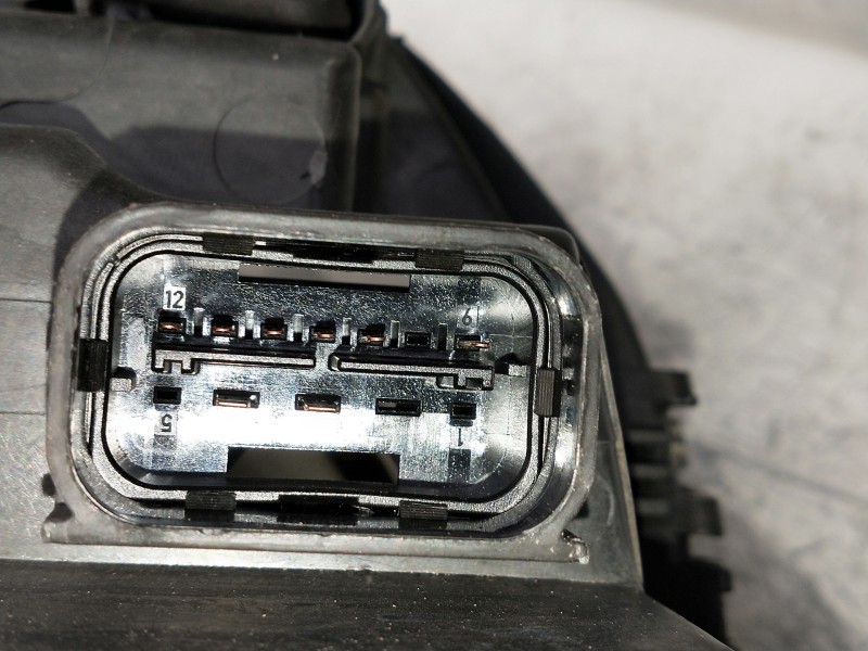 Recambio de faro derecho para mini mini (r56) cooper referencia OEM IAM 16081803 16270403 