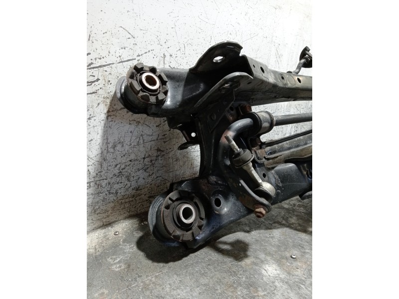 Recambio de puente delantero para toyota auris business referencia OEM IAM   LA CUNA