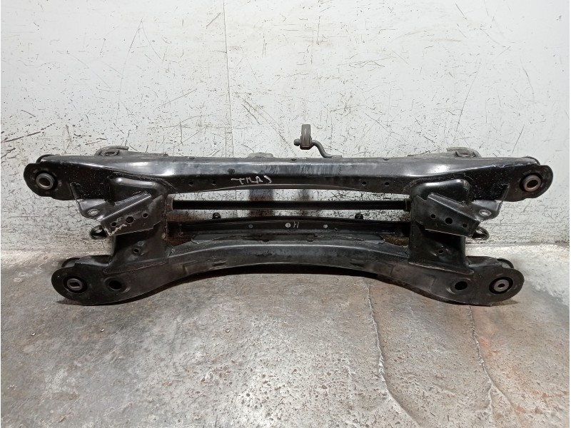 Recambio de puente delantero para toyota auris business referencia OEM IAM   LA CUNA