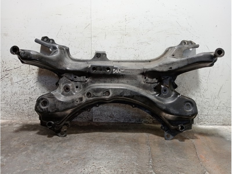 Recambio de puente trasero para toyota auris business referencia OEM IAM   LA CUNA