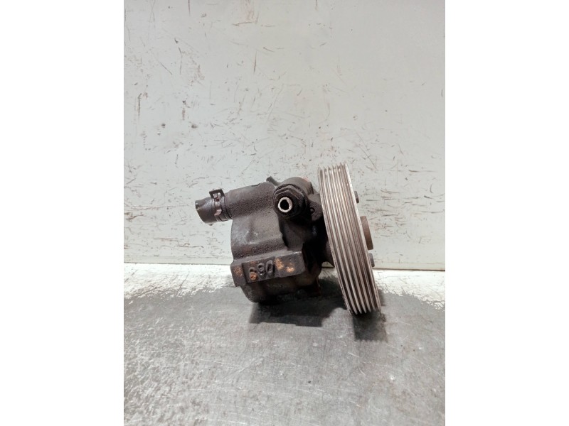 Recambio de bomba direccion para renault clio ii fase i (b/cbo) 1.4 alize referencia OEM IAM 7700431286 7700431283 26077782RP