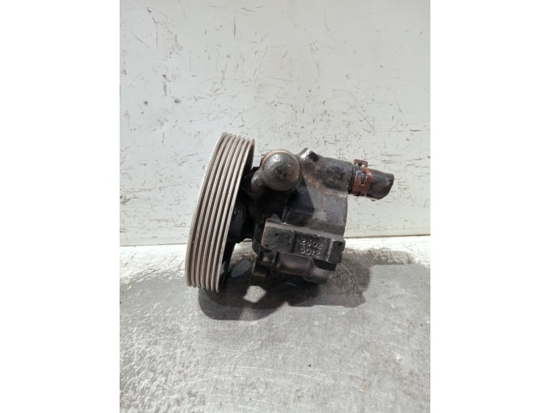 Recambio de bomba direccion para renault clio ii fase i (b/cbo) 1.4 alize referencia OEM IAM 7700431286 7700431283 26077782RP