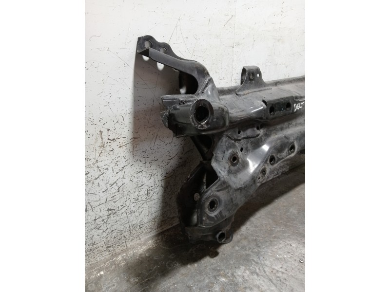 Recambio de puente trasero para toyota auris business referencia OEM IAM   LA CUNA