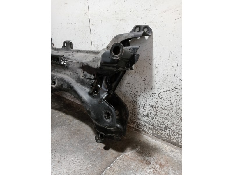 Recambio de puente trasero para toyota auris business referencia OEM IAM   LA CUNA