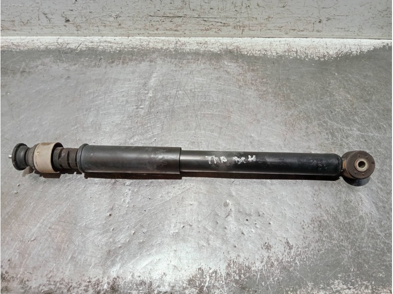 Recambio de amortiguador trasero derecho para renault clio ii fase i (b/cbo) 1.4 alize referencia OEM IAM 7700426693D 0305100041