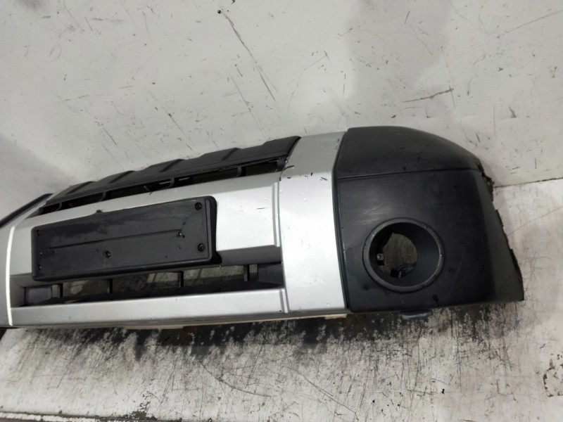 Recambio de paragolpes delantero para land rover discovery v6 td s referencia OEM IAM  VER FOTOS 