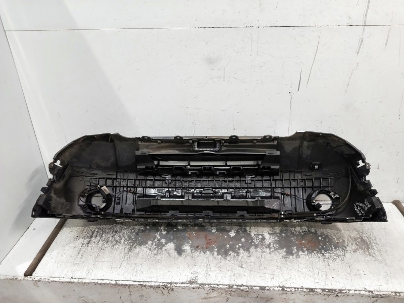 Recambio de paragolpes delantero para land rover discovery v6 td s referencia OEM IAM  VER FOTOS 